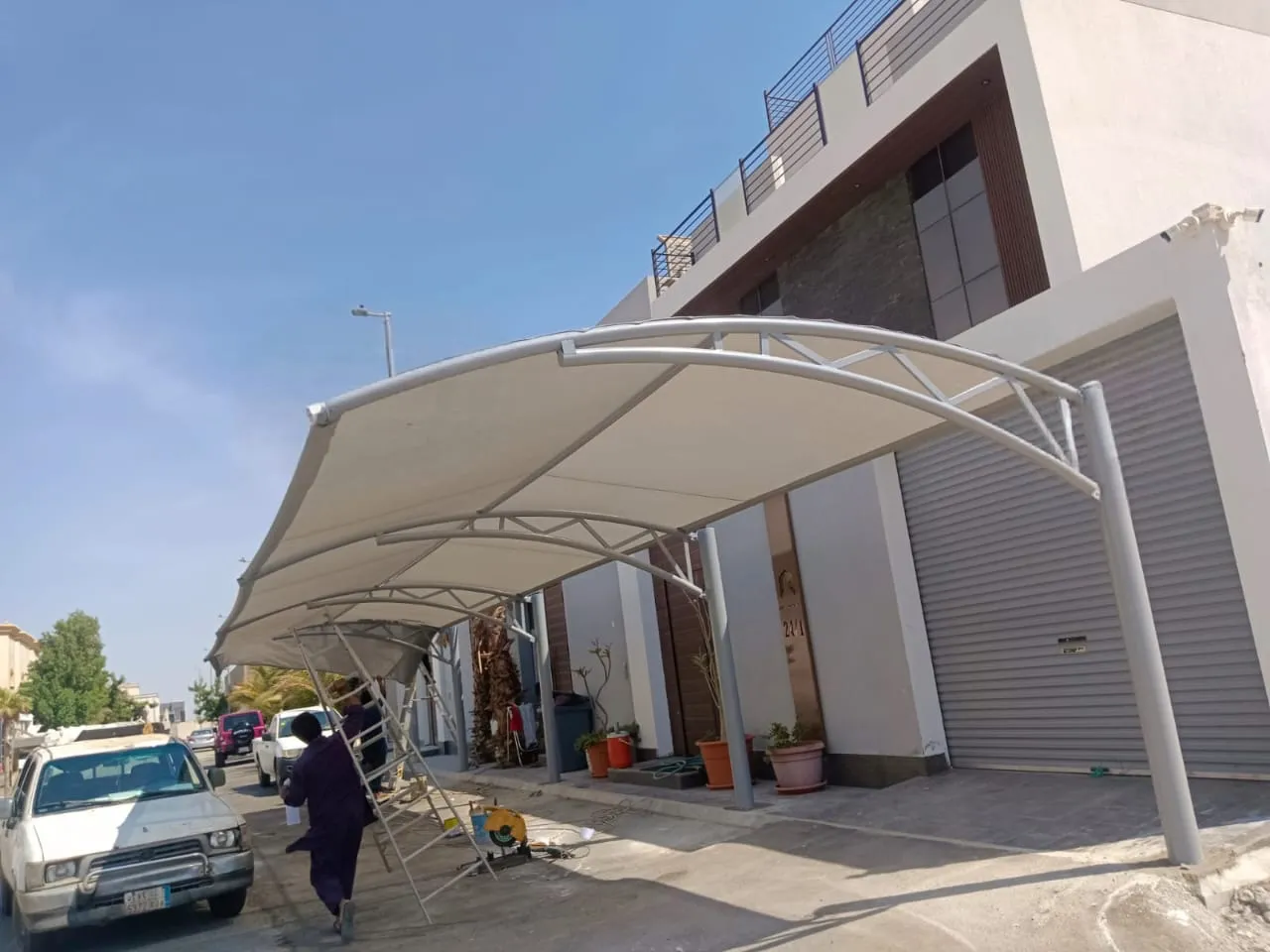 مشروع مظلات مواقف سيارات جدة - 1